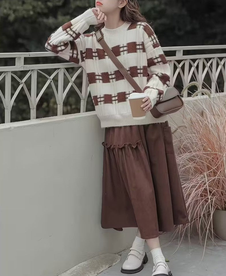 Damski Sweter w Kratkę z Okrągłym Dekoltem